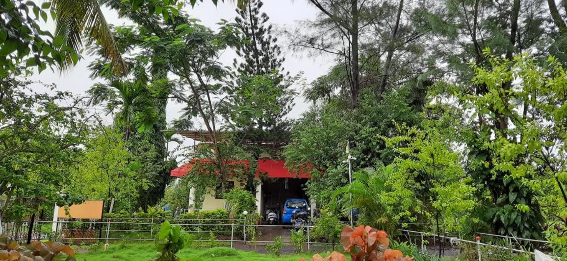 Prajakta Rest House Alībāg Exterior photo