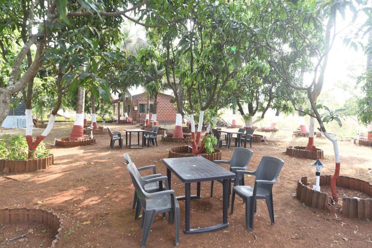 Prajakta Rest House Alībāg Exterior photo
