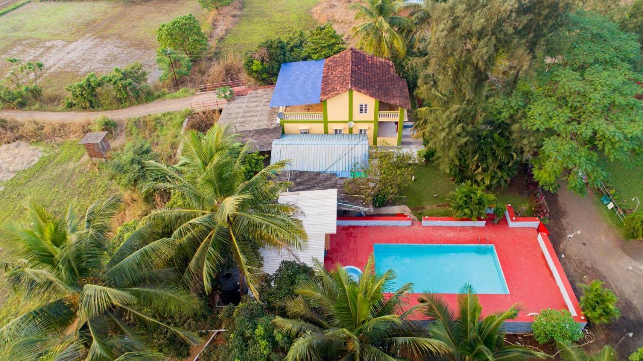 Prajakta Rest House Alībāg Exterior photo