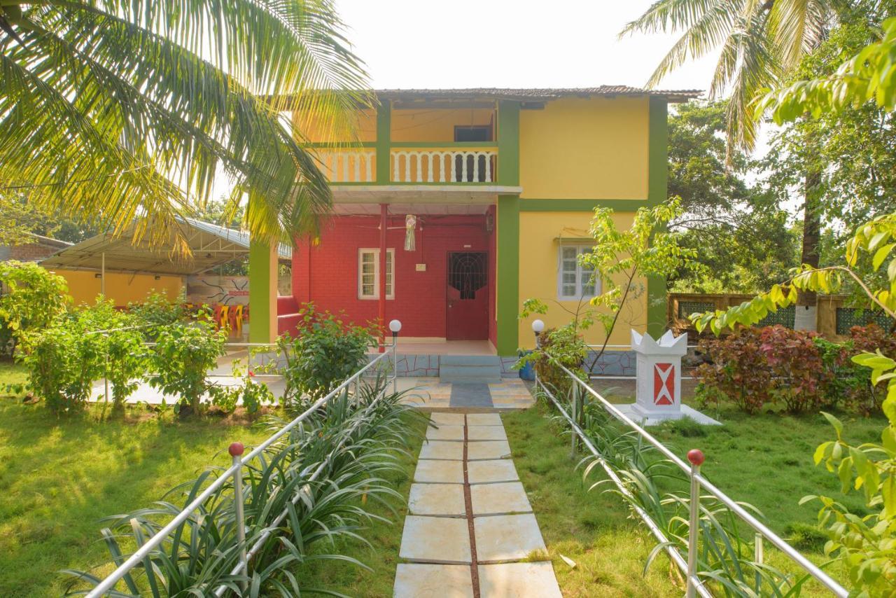 Prajakta Rest House Alībāg Exterior photo