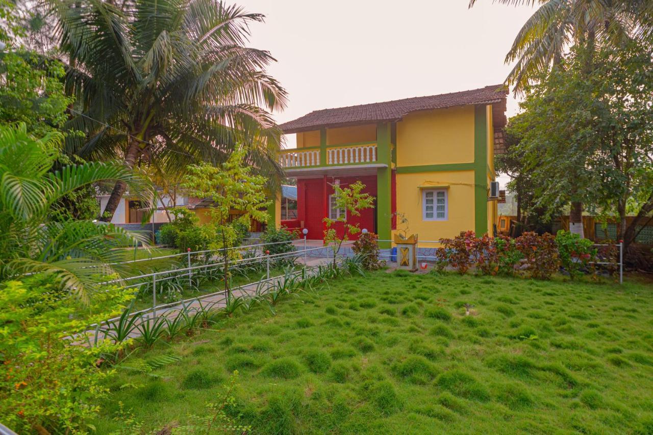 Prajakta Rest House Alībāg Exterior photo