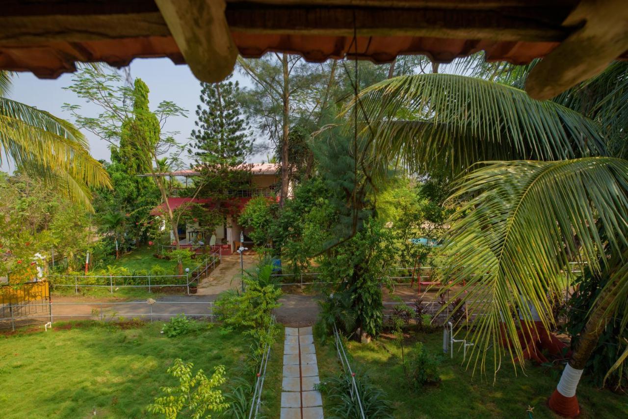 Prajakta Rest House Alībāg Exterior photo