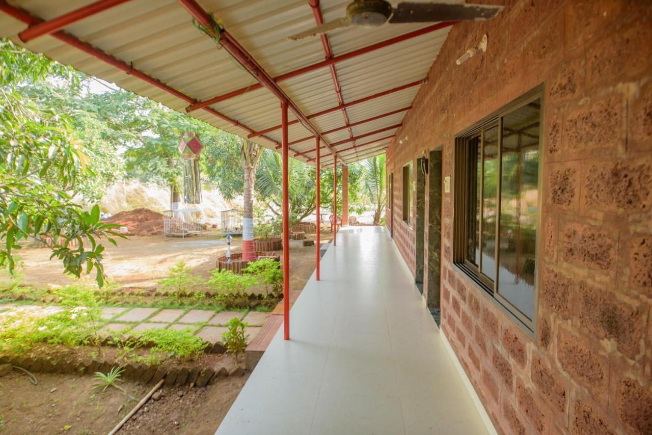 Prajakta Rest House Alībāg Exterior photo
