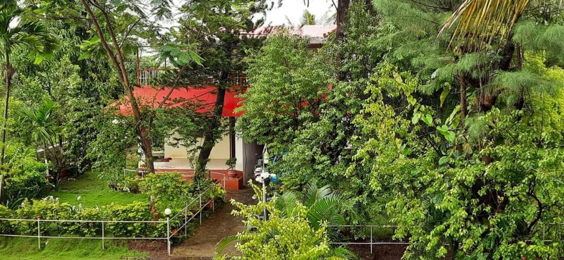Prajakta Rest House Alībāg Exterior photo