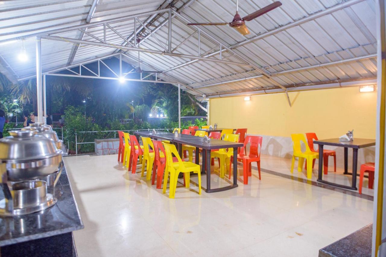 Prajakta Rest House Alībāg Exterior photo