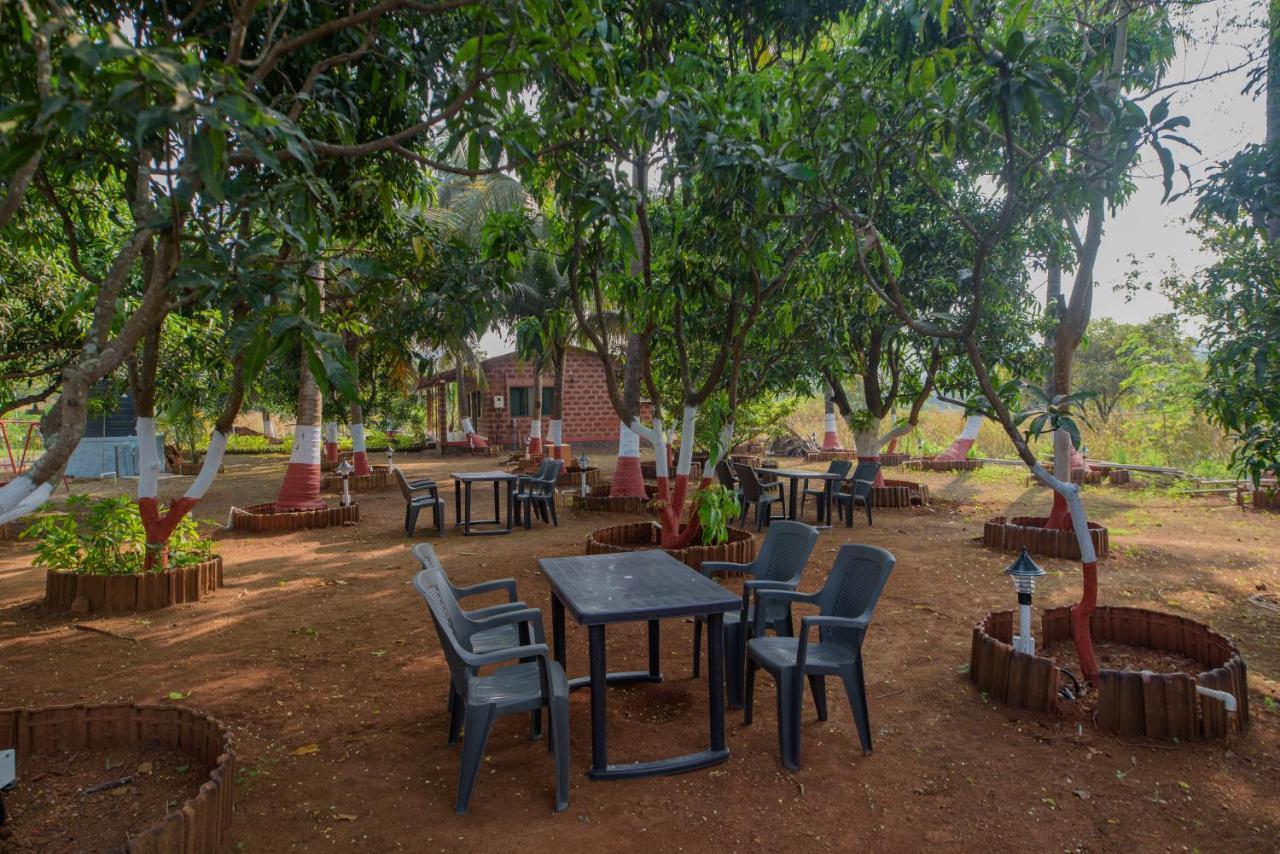 Prajakta Rest House Alībāg Exterior photo