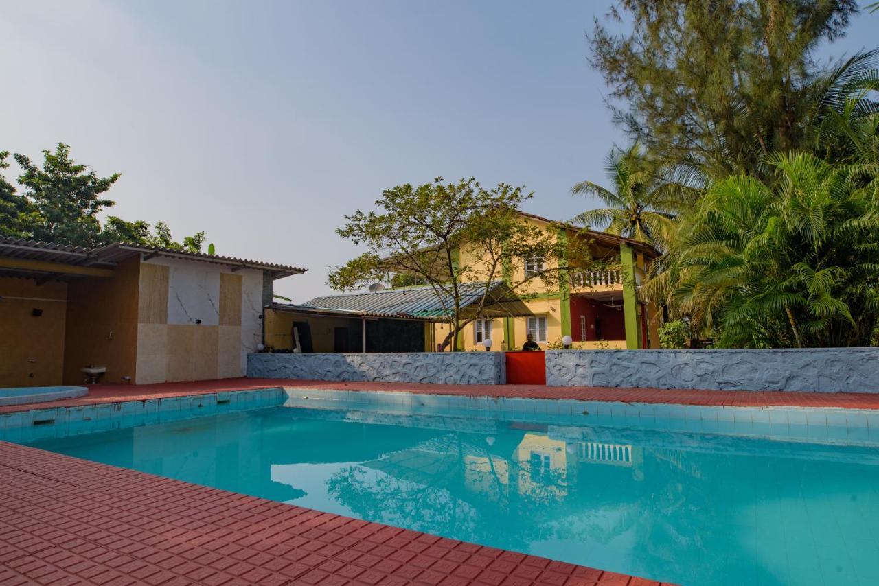 Prajakta Rest House Alībāg Exterior photo