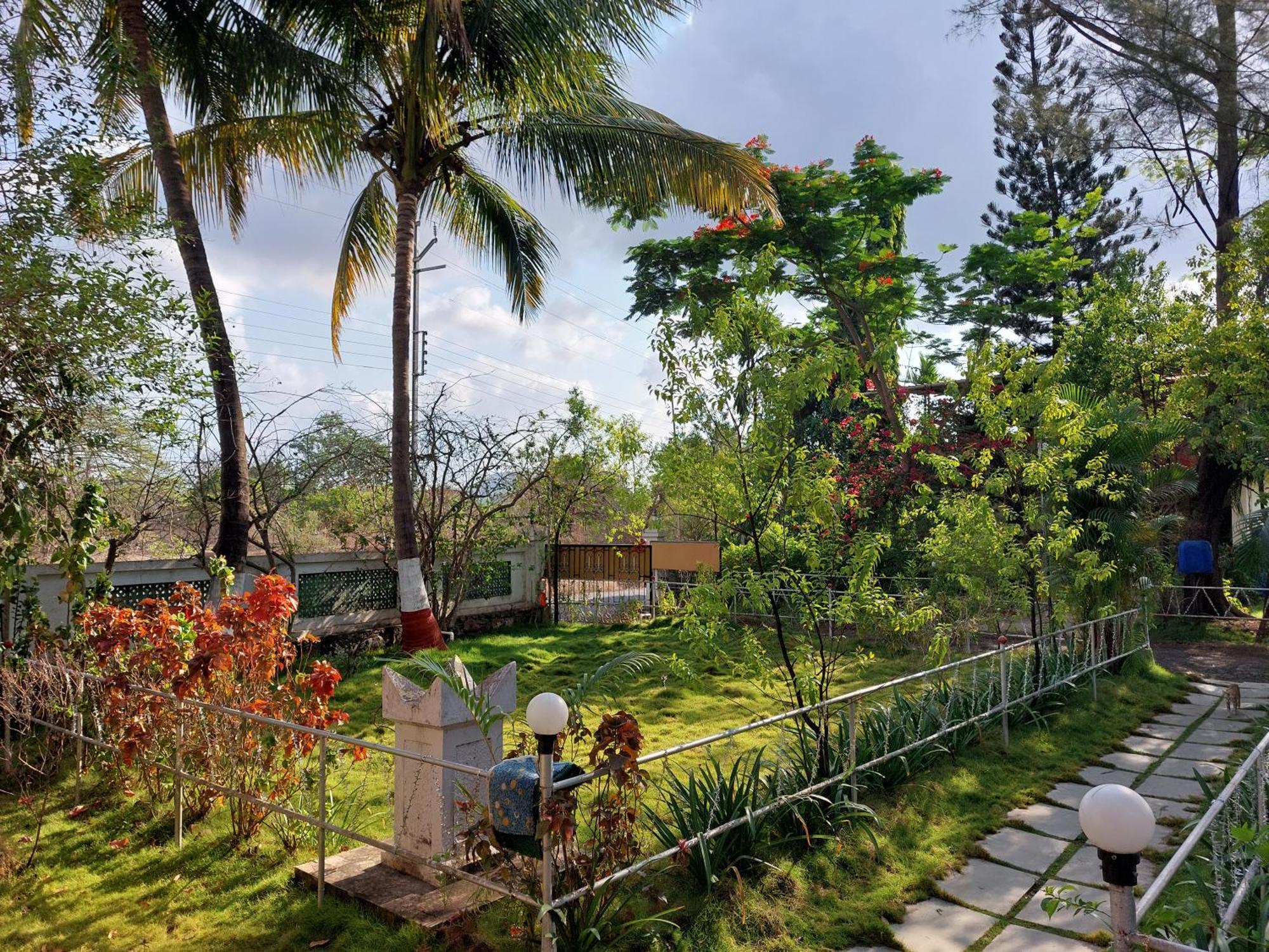 Prajakta Rest House Alībāg Room photo