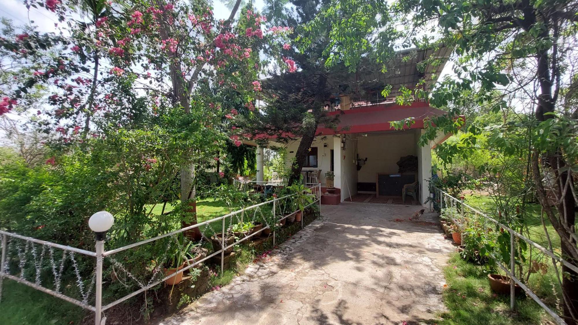 Prajakta Rest House Alībāg Room photo